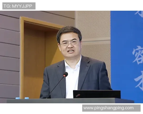 张军畅谈英雄联盟职业生涯的辉煌与挑战与未来展望